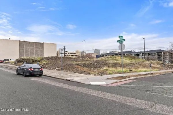 $220,000 | 1229 West Broadway Avenue, Spokane, WA 99260