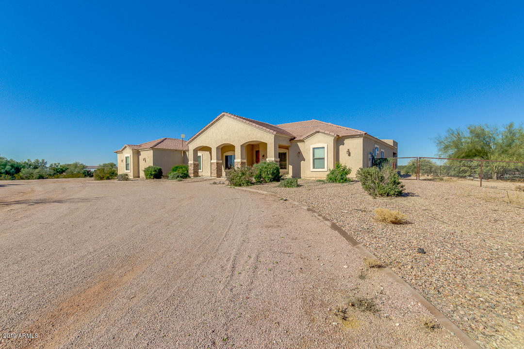 8522 South Bruner Road Buckeye, AZ 85326 - Photo 3 of 50 03-Bruner