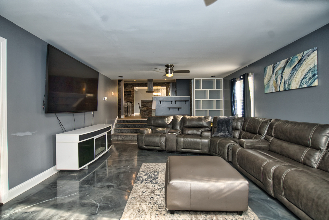 5032 Victoria Road Indianapolis, IN 46228 - Photo 15 of 41