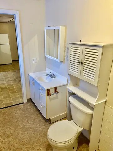 $2,100 | 331-333 East Main Street, Unit 333, Orange, MA 01364