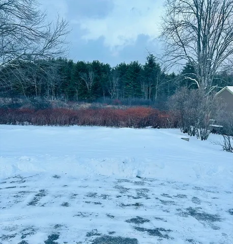 $2,100 | 331-333 East Main Street, Unit 333, Orange, MA 01364