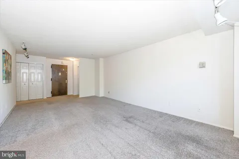 $155,000 | 5225 Pooks Hill Road, Unit 616N, Bethesda, MD 20814