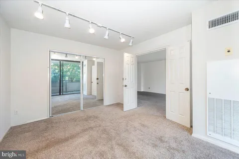 $155,000 | 5225 Pooks Hill Road, Unit 616N, Bethesda, MD 20814