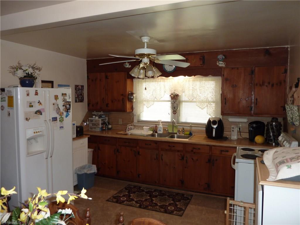 430 South Road High Point, NC 27262 - Photo 4 of 17 Gallery Image 4