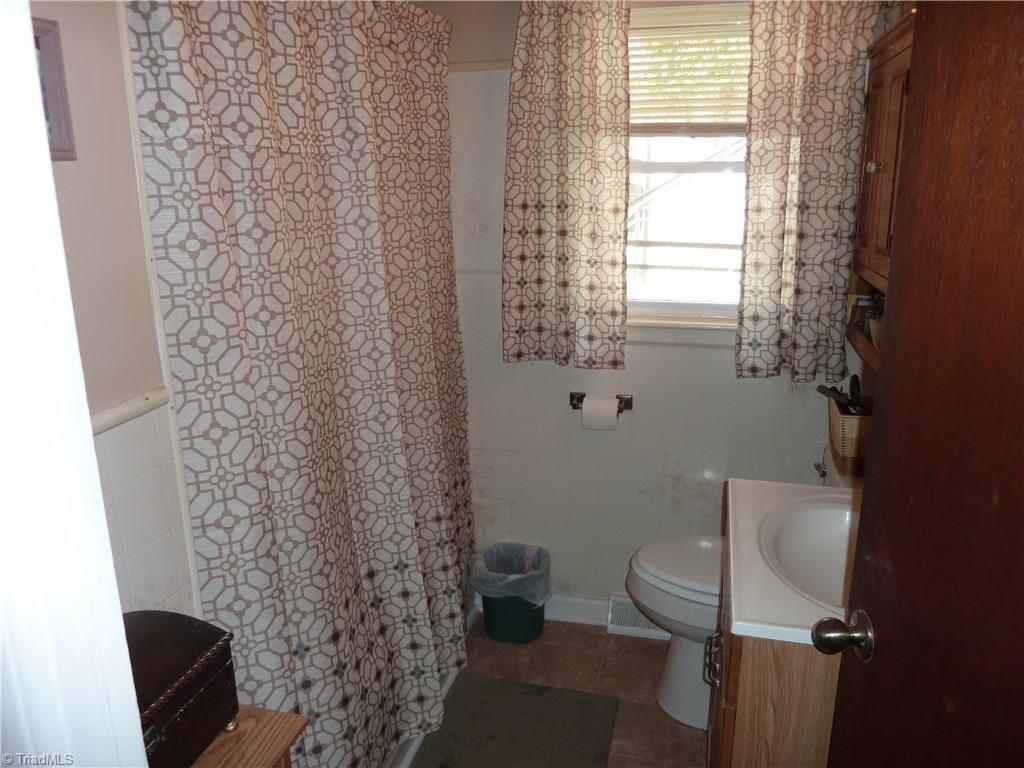430 South Road High Point, NC 27262 - Photo 10 of 17 Gallery Image 10