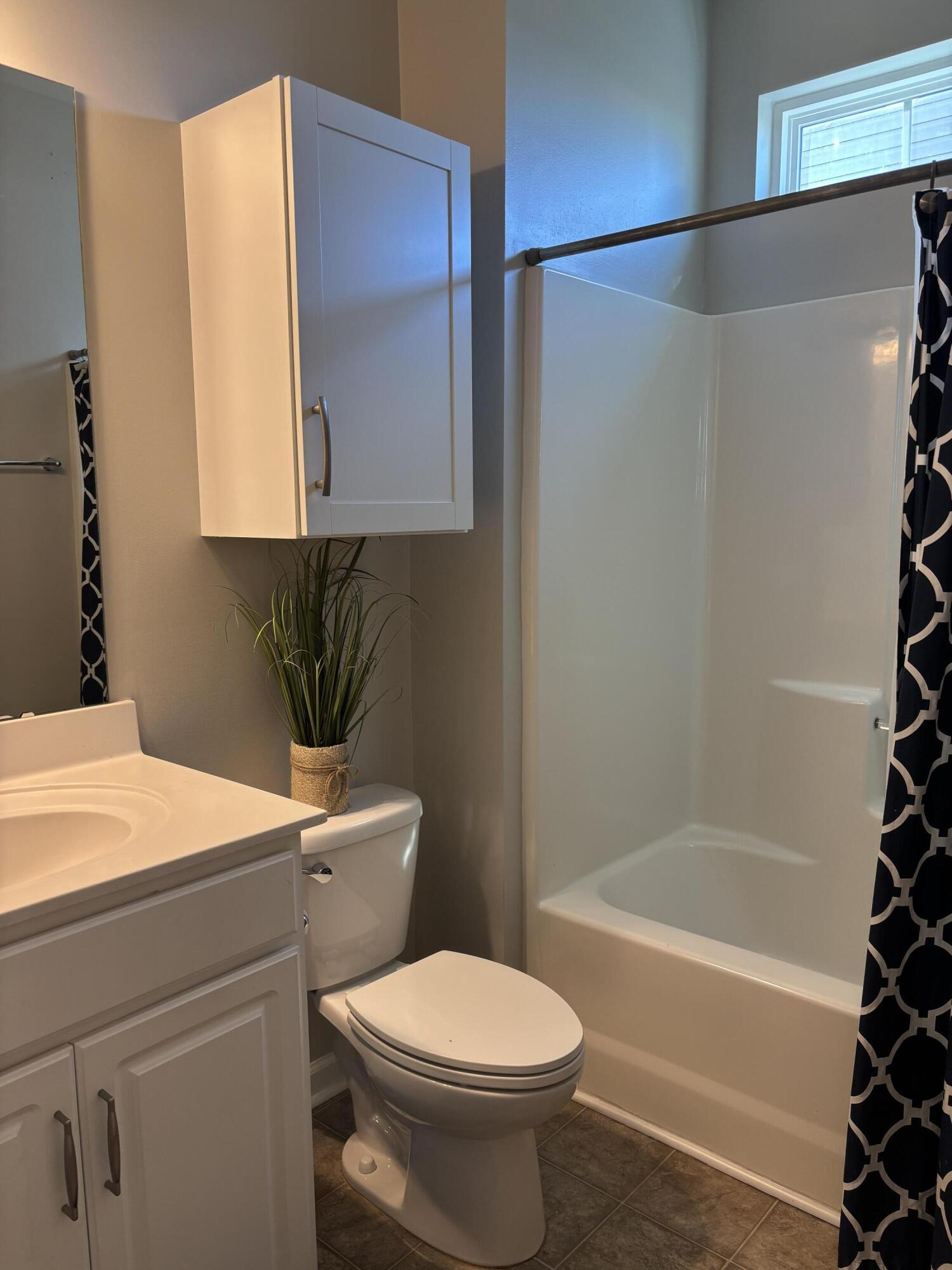 264 Spectrum Road Summerville, SC 29486 - Photo 13 of 25 Downstairs Bathroom