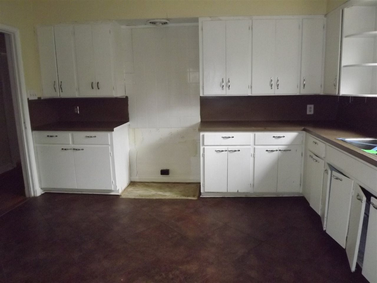 939 Meadowbrook Road Jackson, MS 39206 - Photo 9 of 25 Photo 9