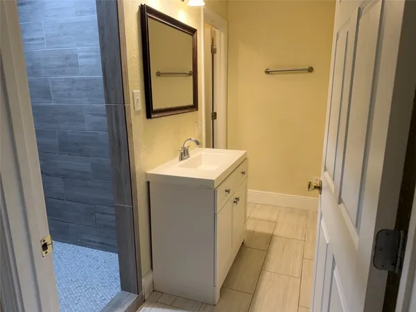 $1,399 | 2501 Maple Street, Liberty, TX 77575