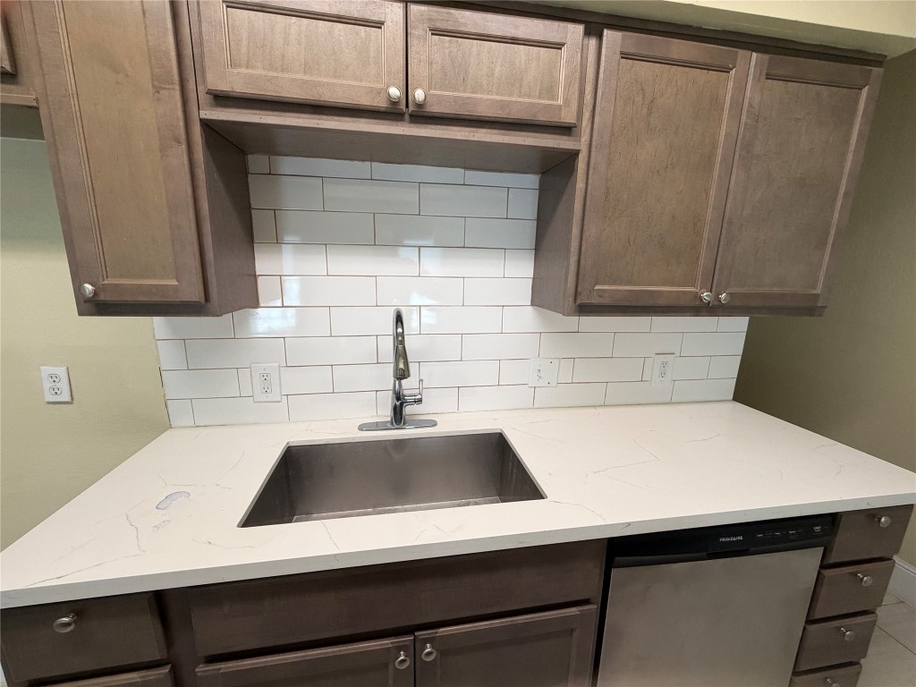 2501 Maple Street Liberty, TX 77575 - Photo 34 of 36