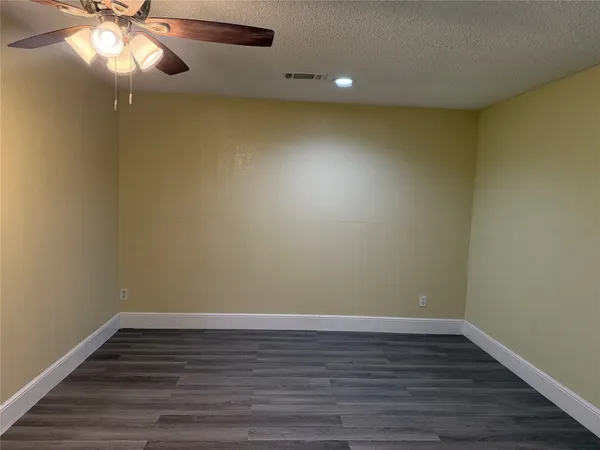 $1,399 | 2501 Maple Street, Liberty, TX 77575