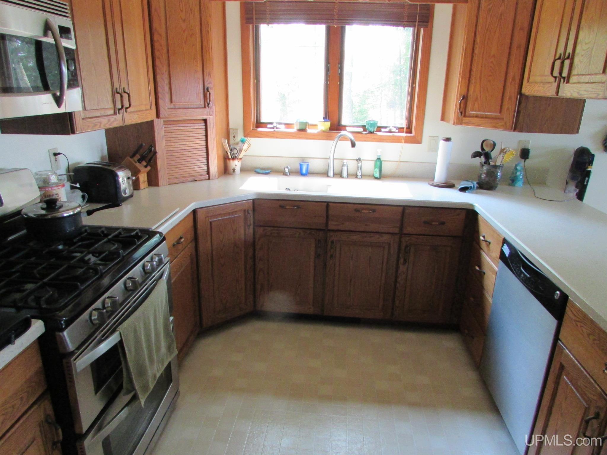 20517 Park Road Skanee, MI 49962 - Photo 6 of 84