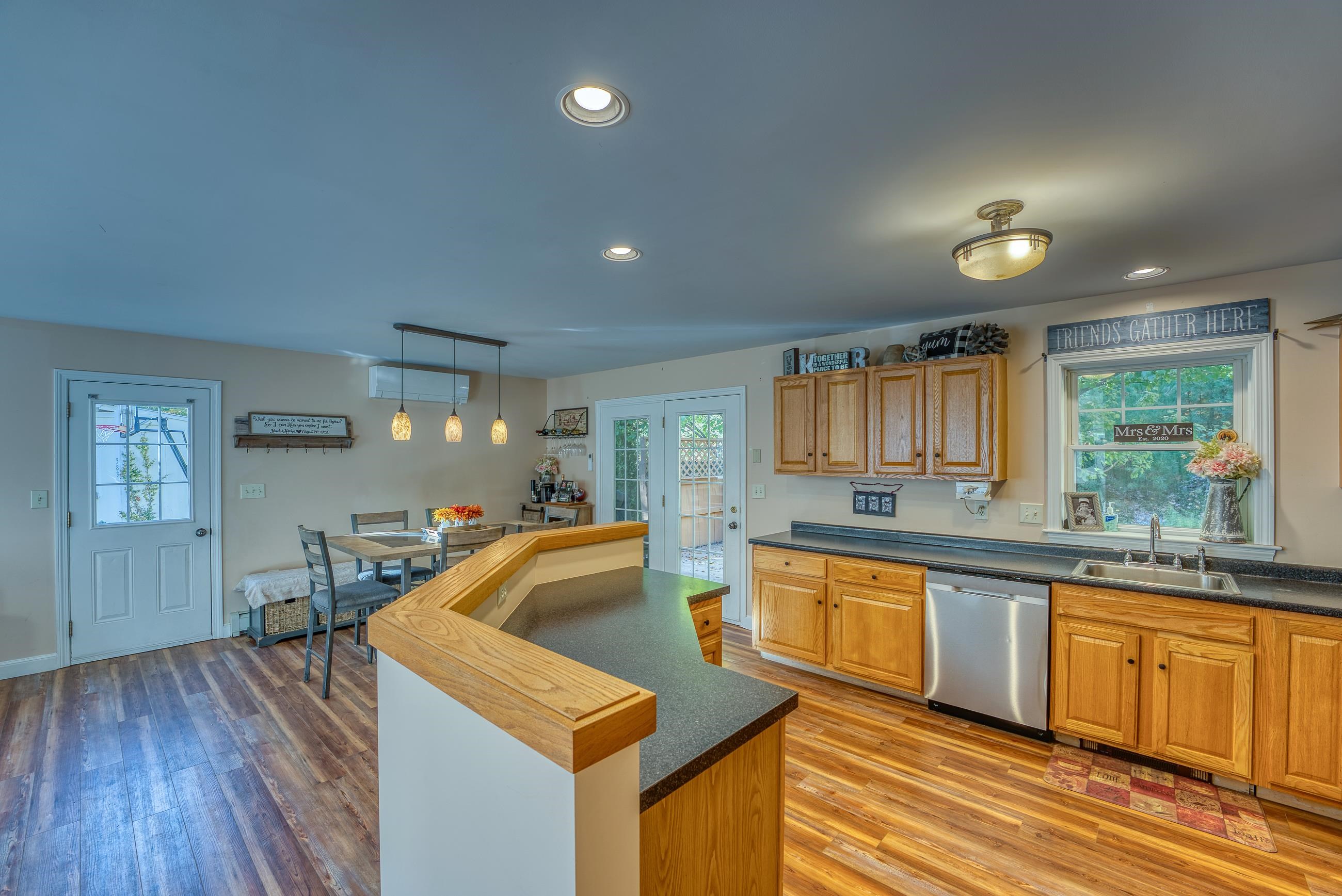 383 Millbrook Road Thornton, NH 03285 - Photo 4 of 35 Gallery Image 4