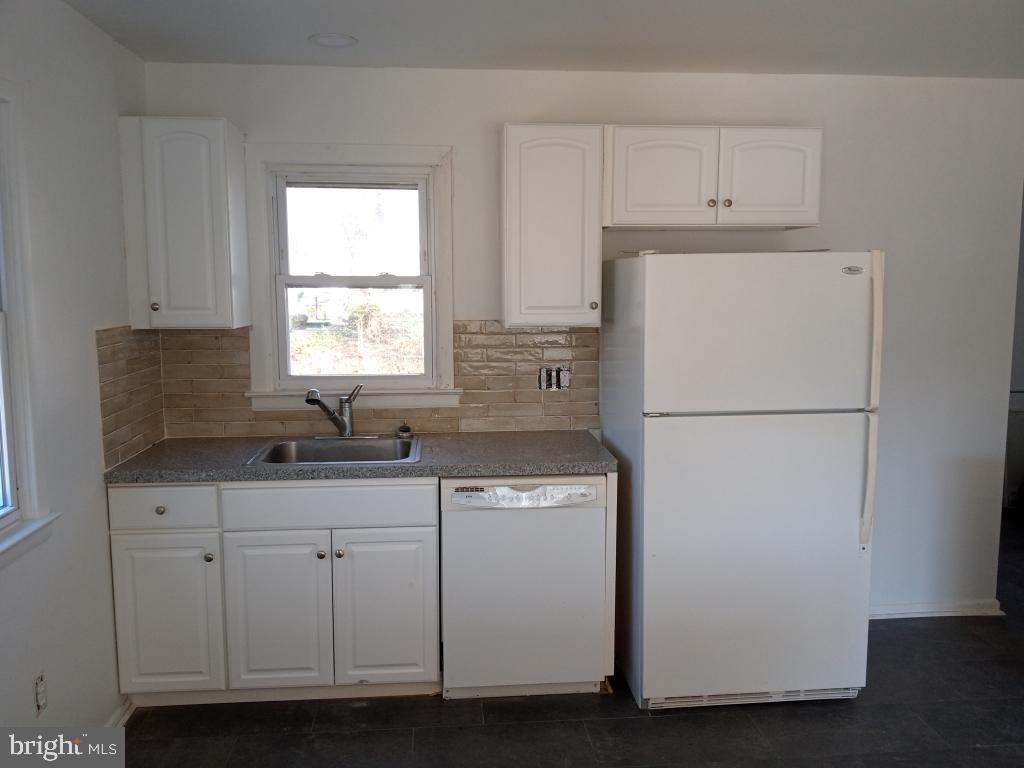 208 Evergreen Road Millville, NJ 08332 - Photo 7 of 21