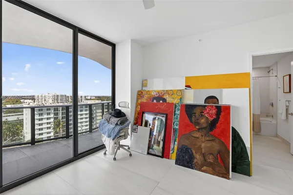 $20,000 | 900 North Ocean Boulevard, Unit 906, Pompano Beach, FL 33062