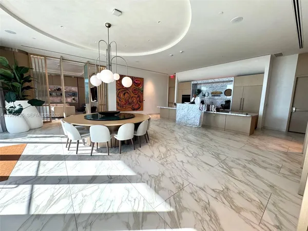 $20,000 | 900 North Ocean Boulevard, Unit 906, Pompano Beach, FL 33062