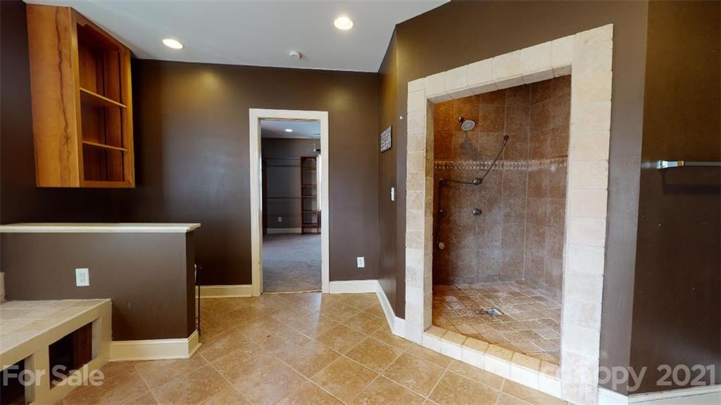 176 Waycaster Road Marion, NC 28752 - Photo 25 of 41 Gallery Image 25