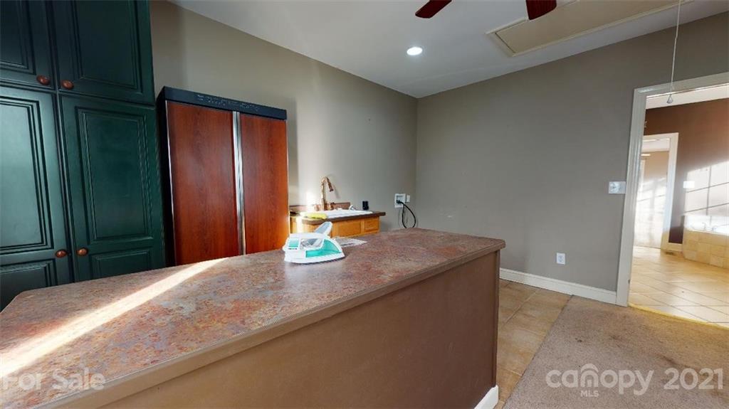 176 Waycaster Road Marion, NC 28752 - Photo 31 of 41 Gallery Image 31