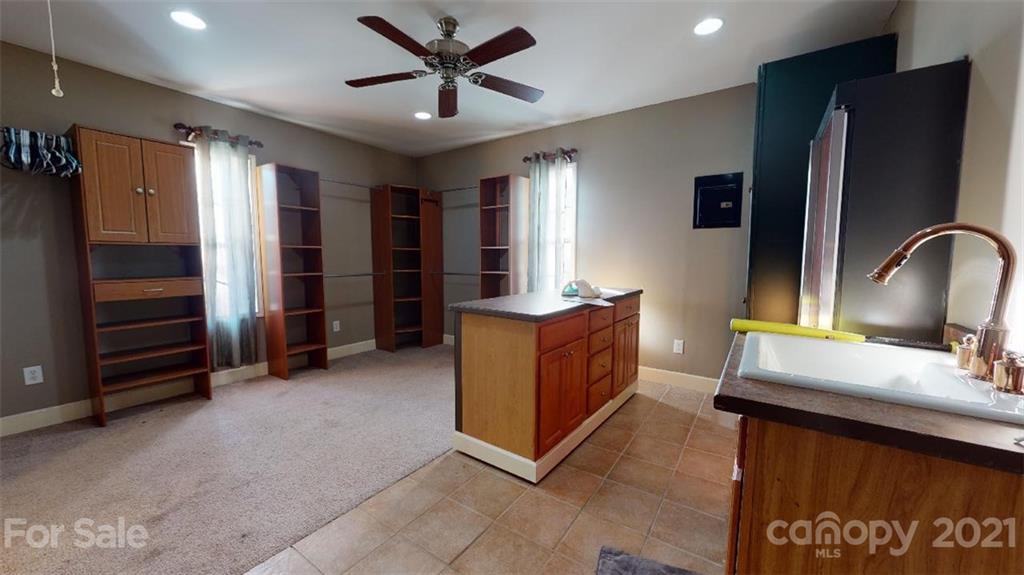 176 Waycaster Road Marion, NC 28752 - Photo 32 of 41 Gallery Image 32