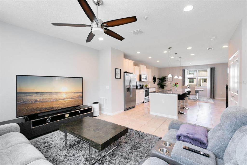 586 Piazza Point Oviedo, FL 32765 - Photo 17 of 38
