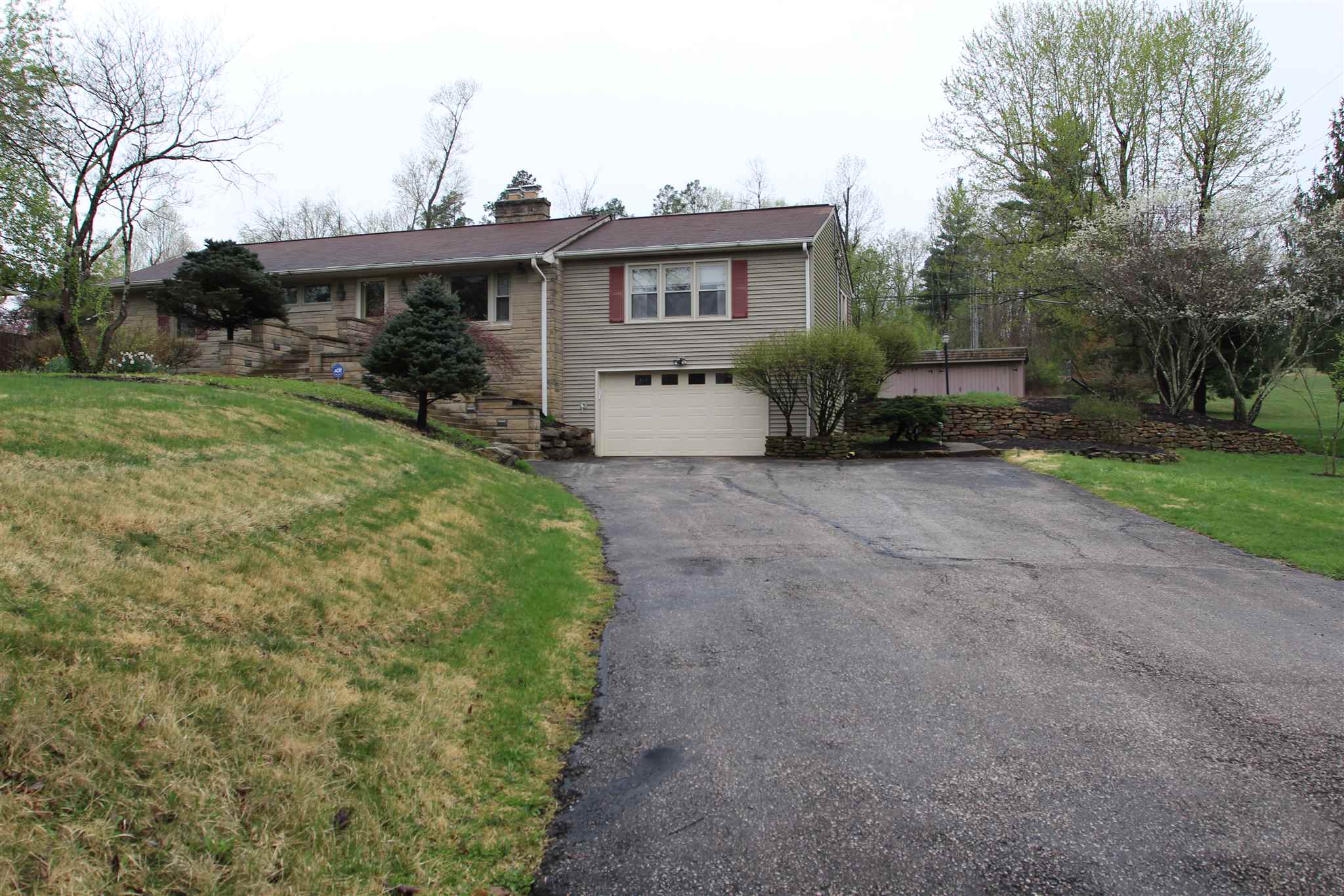1804 South Weimer Road Bloomington, IN 47403 - Photo 4 of 30