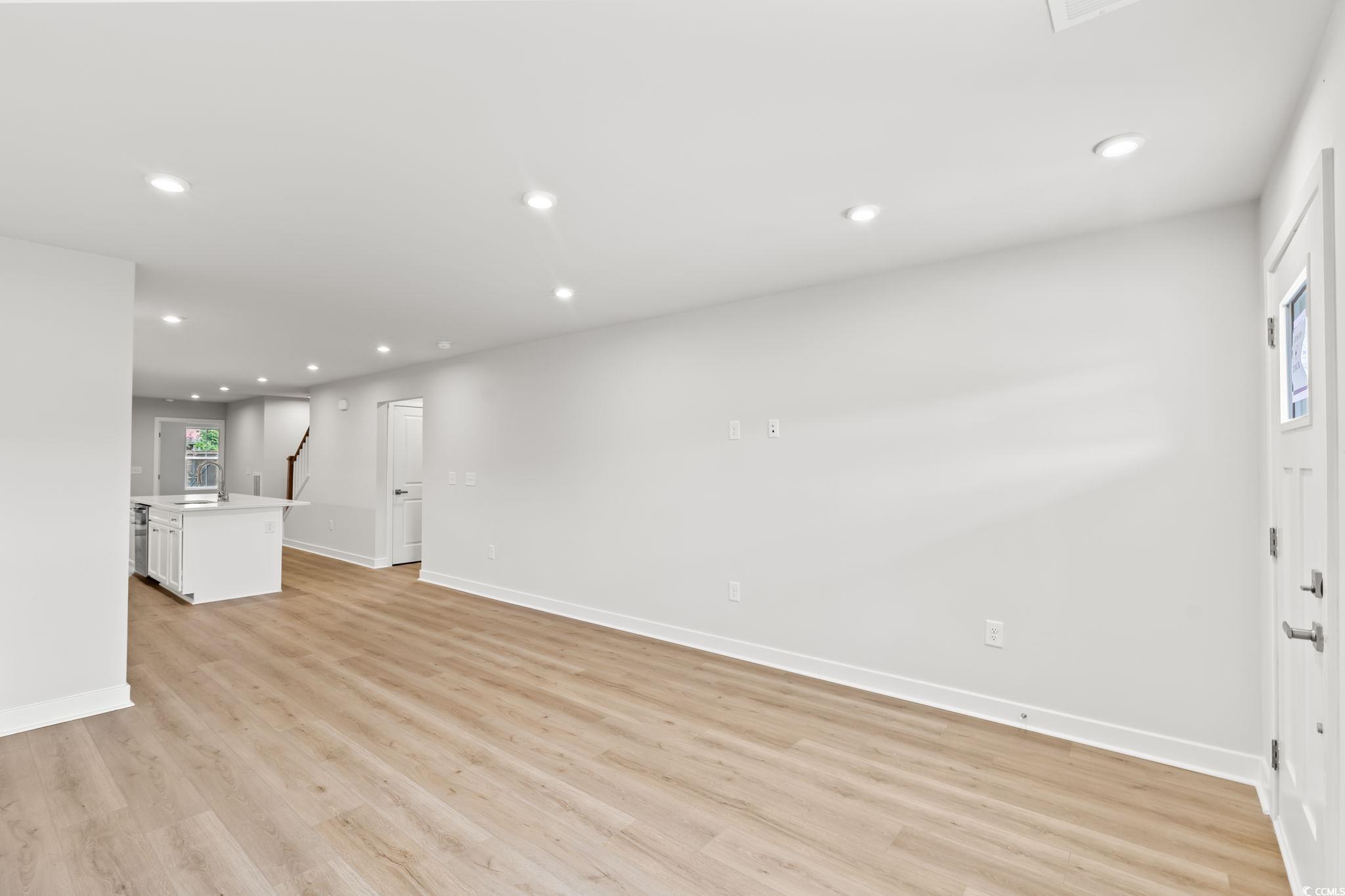 1433 Pleasant View Drive, Unit E North Myrtle Beach, SC 29582 - Photo 6 of 40