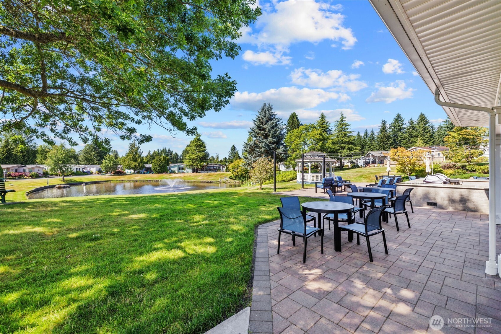 1427 100th Street Southwest, Unit 27 Everett, WA 98204 - Photo 33 of 40