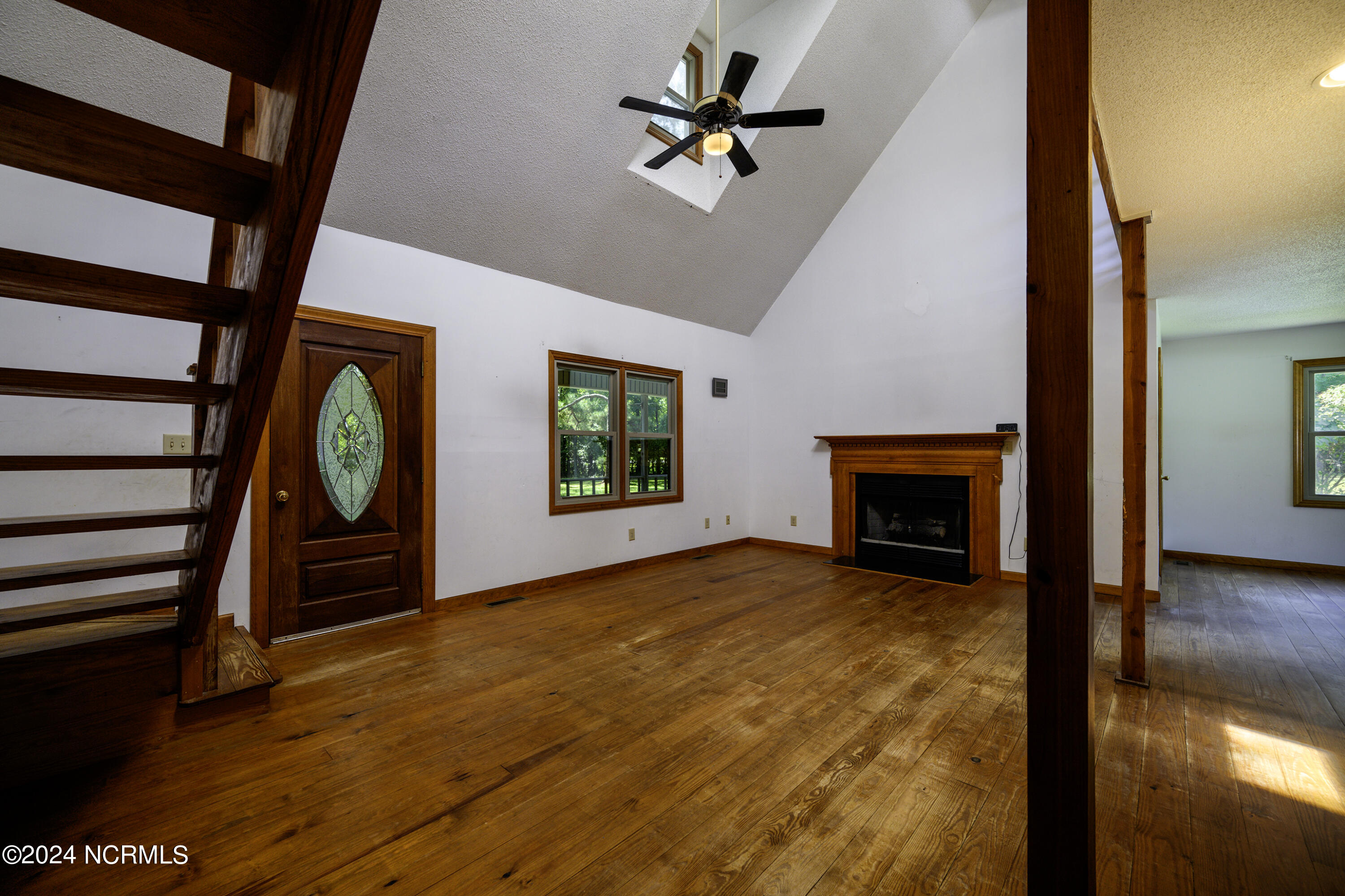820 New Liberty Road New Bern, NC 28562 - Photo 8 of 73 Living Room