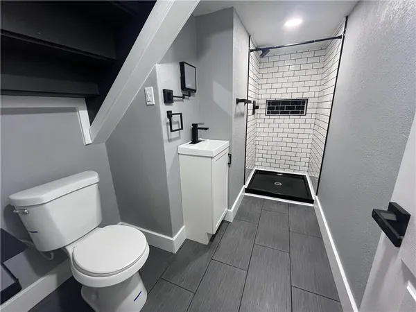 $260,000 | 321 East Mason Street, Odessa, MO 64076