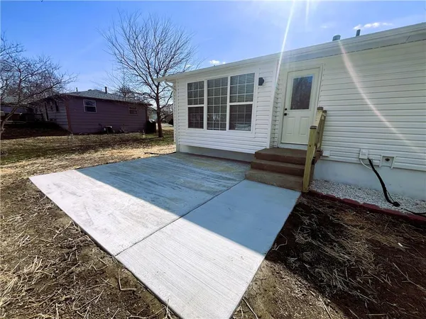 $260,000 | 321 East Mason Street, Odessa, MO 64076