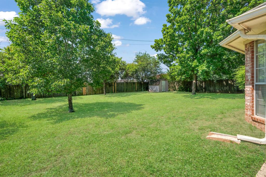 3750 Castlegate Drive Paris, TX 75462 - Photo 19 of 20 a view of a park