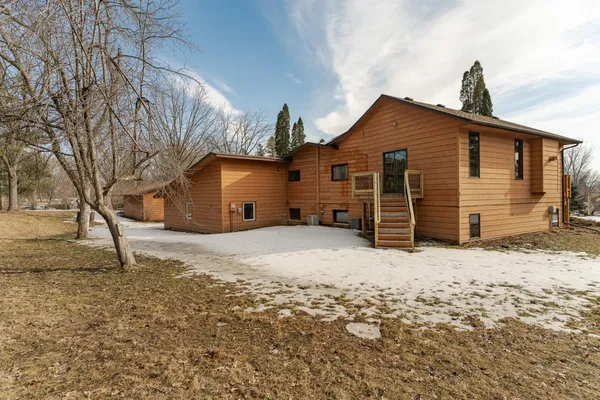 $575,000 | 520 Cemetery Road, Mantorville, MN 55955