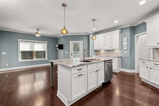 $1,040,000 | 415 Vanderbilt Parkway, Newnan, GA 30265