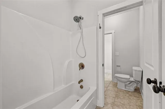 $1,040,000 | 415 Vanderbilt Parkway, Newnan, GA 30265