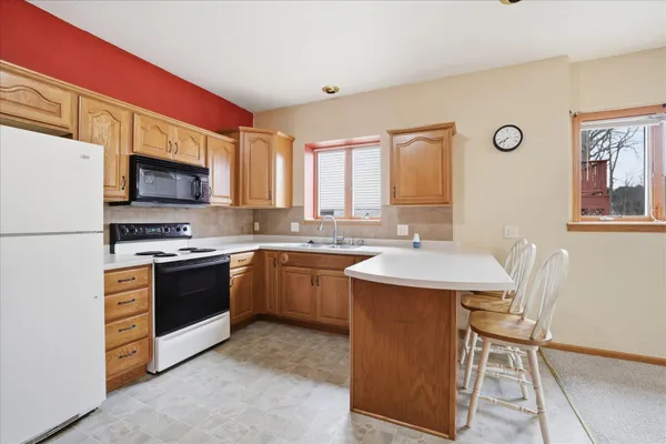 $210,000 | 492 Park Place, Unit 21, Kewaskum, WI 53040