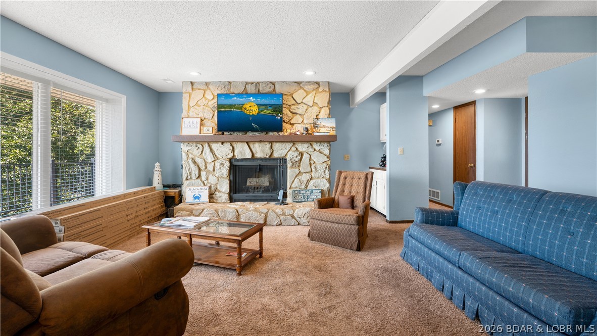 889 Malibu Road, Unit 152 Osage Beach, MO 65065 - Photo 3 of 31 Gallery Image 3