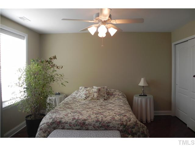 11575 Auldbury Way Raleigh, NC 27617 - Photo 16 of 23 Photo 16