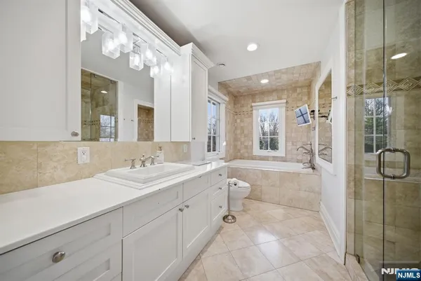 $3,300,000 | 257 Truman Drive, Cresskill, NJ 07626