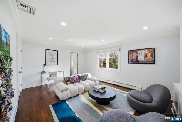 $3,300,000 | 257 Truman Drive, Cresskill, NJ 07626