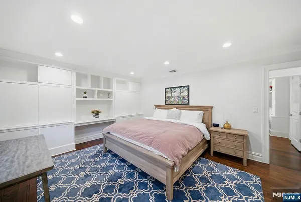 $3,300,000 | 257 Truman Drive, Cresskill, NJ 07626