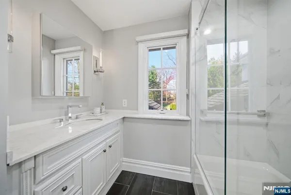 $3,300,000 | 257 Truman Drive, Cresskill, NJ 07626