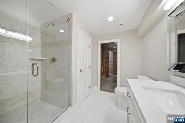 $3,300,000 | 257 Truman Drive, Cresskill, NJ 07626