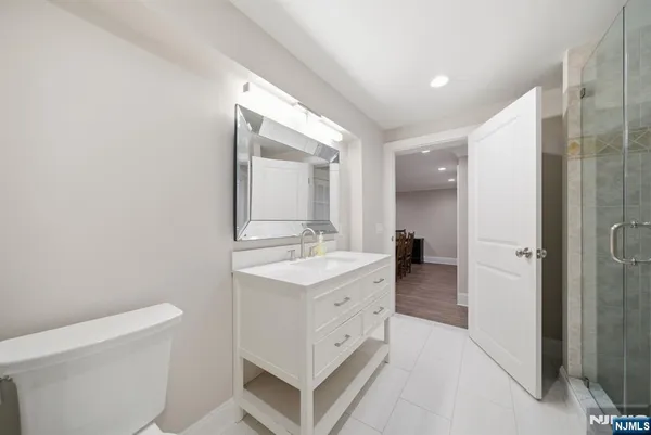 $3,300,000 | 257 Truman Drive, Cresskill, NJ 07626