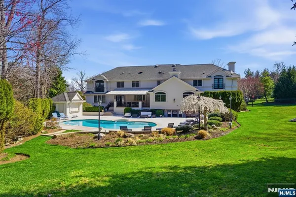 $3,300,000 | 257 Truman Drive, Cresskill, NJ 07626