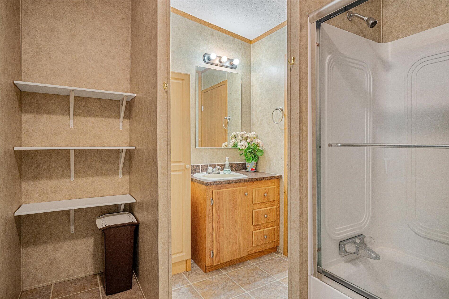 E11695 Chadwick Hollow Road Liberty, WI 54664 - Photo 15 of 49 Primary Bathroom