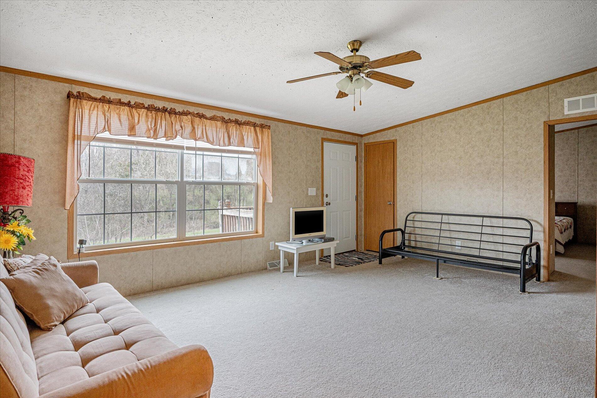 E11695 Chadwick Hollow Road Liberty, WI 54664 - Photo 7 of 49 10-E11695 Chadwick Hollow Rd Viola-05881