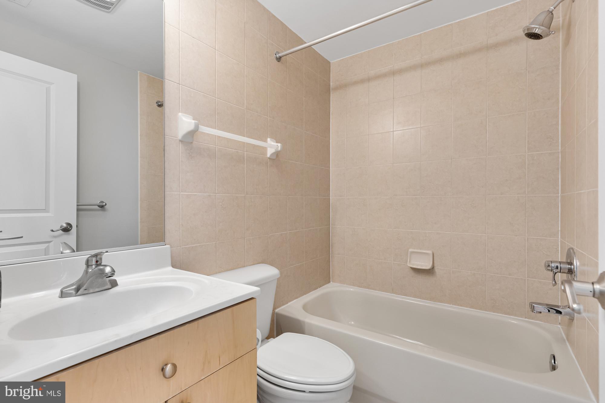 1340 Monroe Street Northwest, Unit 301 Washington, DC 20010 - Photo 18 of 26