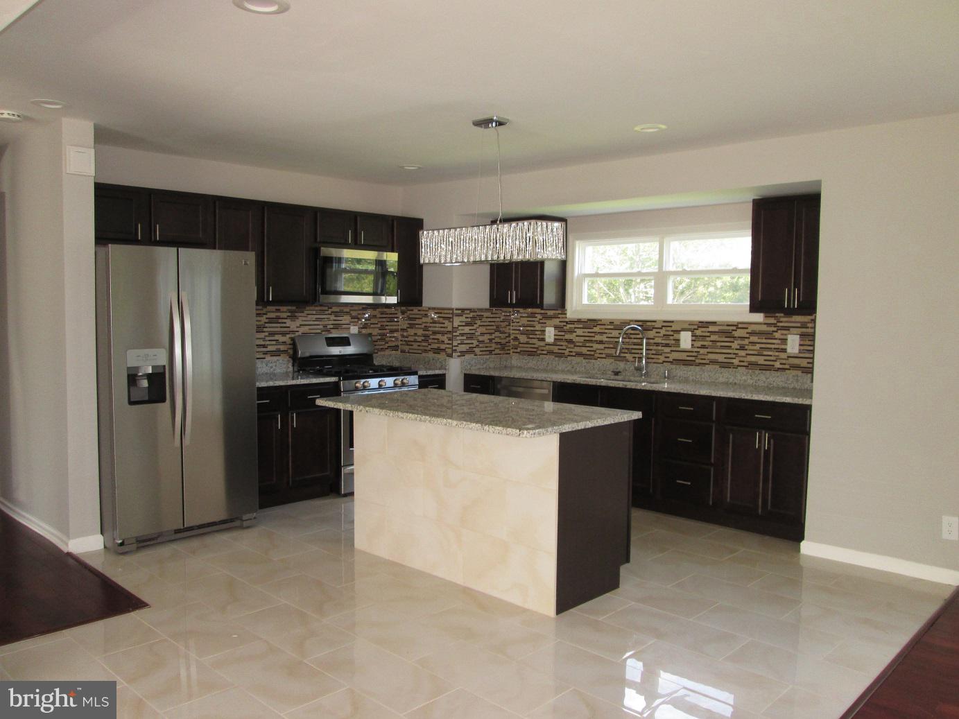 902 Winhall Way Silver Spring, MD 20904 - Photo 15 of 20 Kitchen