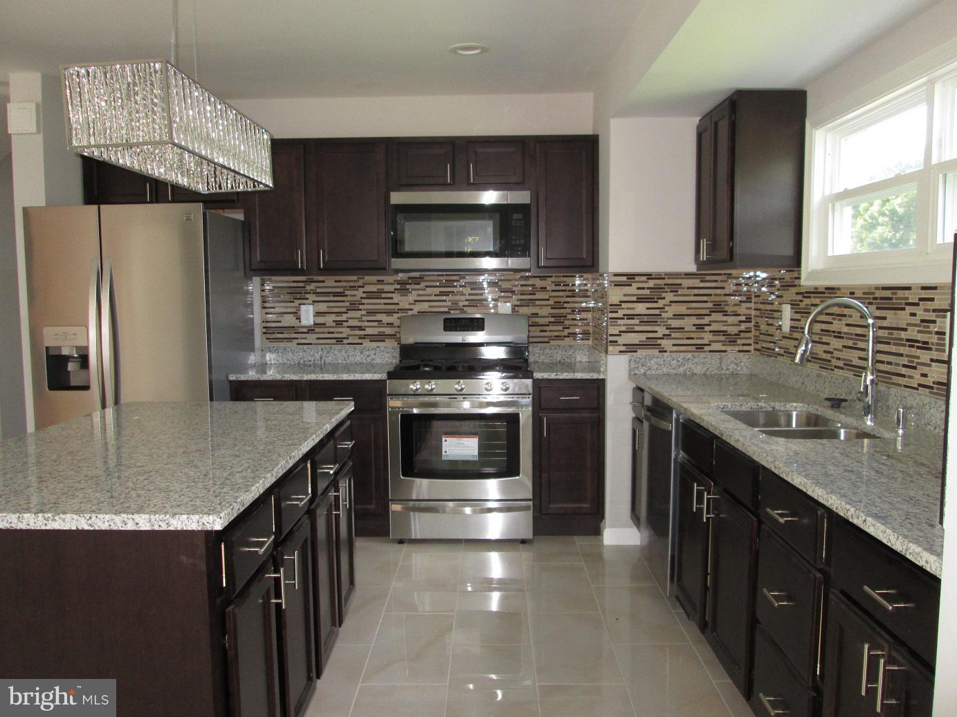 902 Winhall Way Silver Spring, MD 20904 - Photo 16 of 20 Kitchen