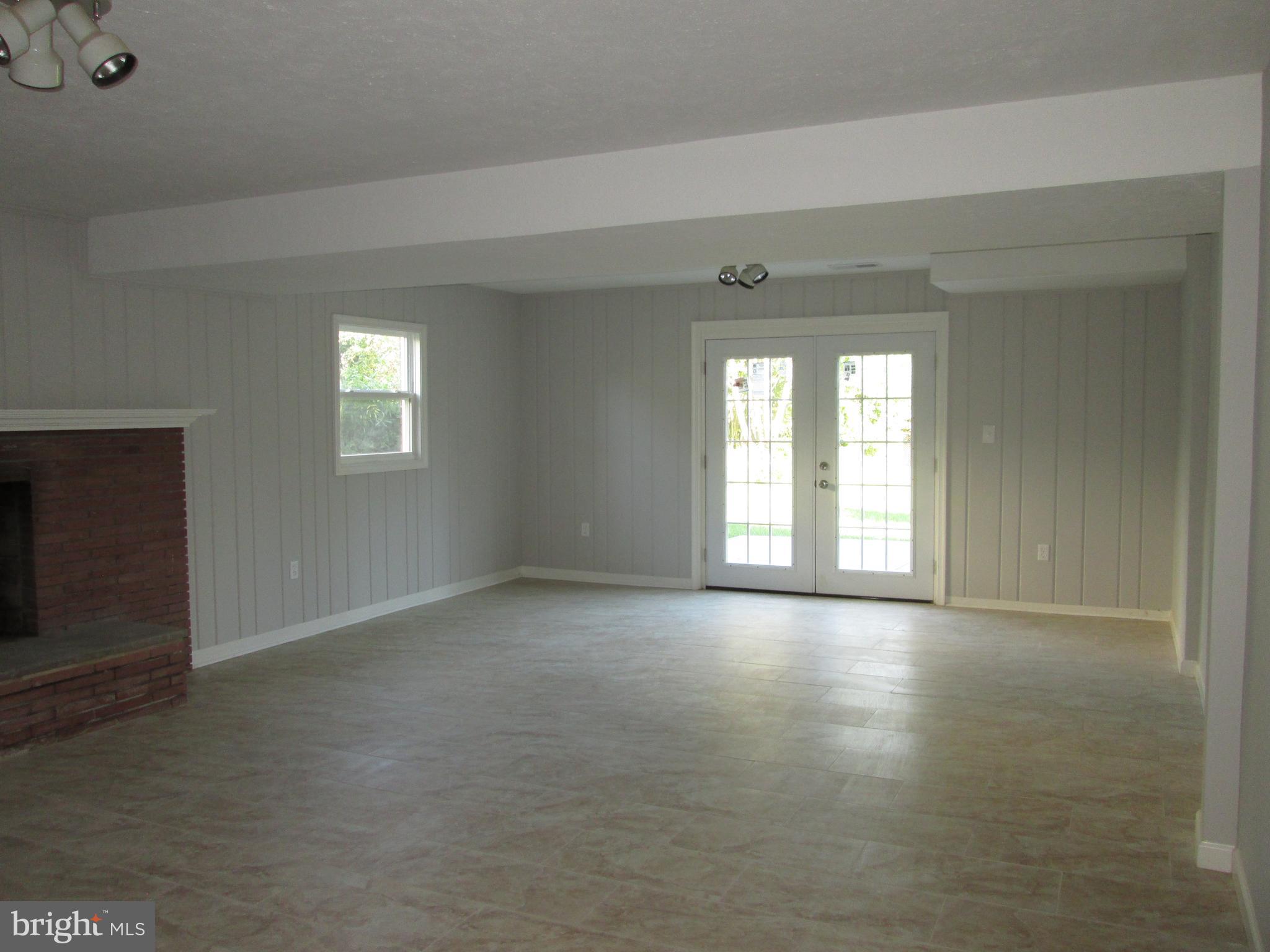 902 Winhall Way Silver Spring, MD 20904 - Photo 18 of 20 Family Room