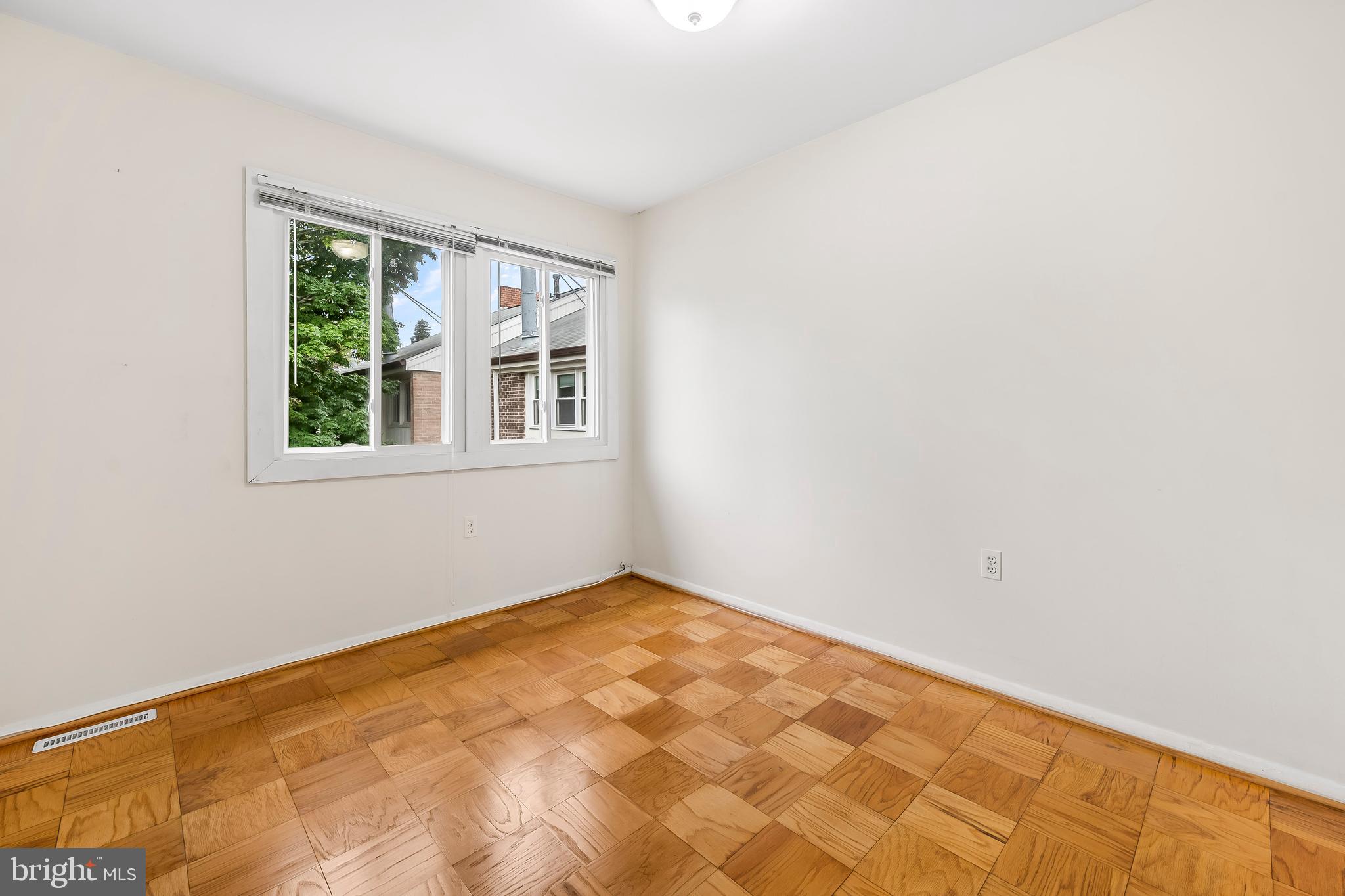 1953 Greenberry Road Baltimore, MD 21209 - Photo 21 of 46